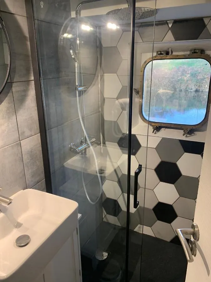 Botel Chambres Dans Peniche Un Air De Vacances Toulouse